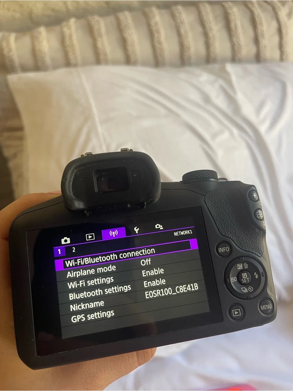 Canon compact eos